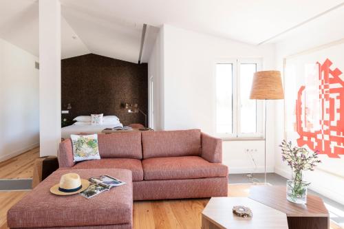 Craveiral Farmhouse by Belong Staying & Feeling in Praia Da Rocha