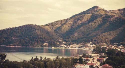  Astral Apartments in Chrisi Ammoudia