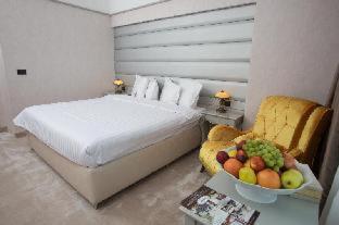 Phoenicia Grand Hotel - image 6