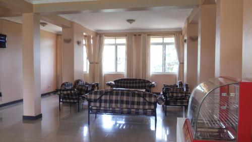 Pubi/Aula, Westcliff Hotel in Lira