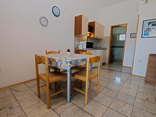 Apartment Dusko 780 - image 12