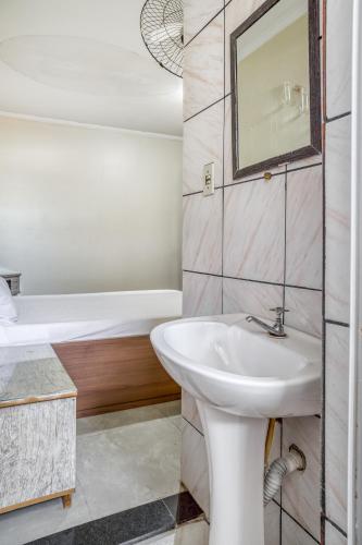 OYO Vila Prudente - 10 minutos de distancia do Museu do Ipiranga Hotel karisma is a popular choice amongst travelers in Sao Paulo, whether exploring or just passing through. The property offers a high standard of service and amenities to suit the individual needs o