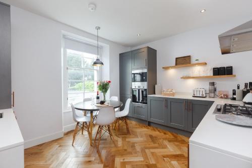 廚房, Dollar Apartments-41 Bridge Street in 多勒