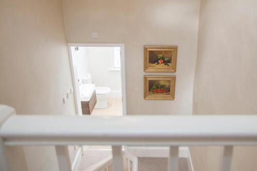 City View - 11 Southcot Place - image 12