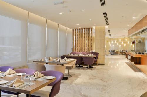 Restaurant, VIP Hotel in Doha