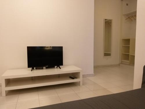  Green Home a flat for 2 near blue line metro, 2650-323 Lissabon