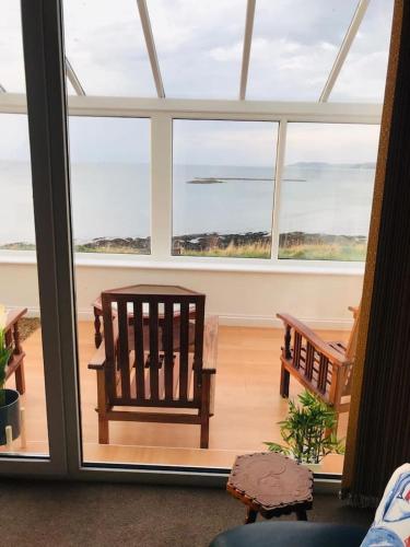 Cliff haven in Brynowen