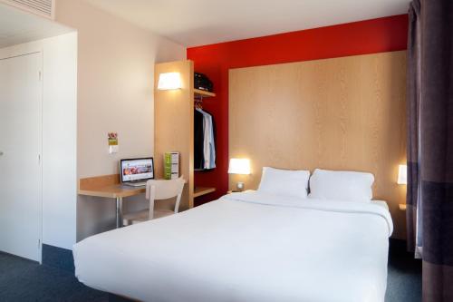 1 queen bed