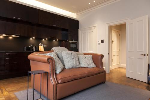 Bright Mayfair Home next to Hyde Park