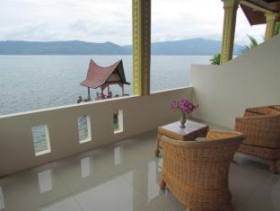 Lekjon Cottage in Samosir Ouest