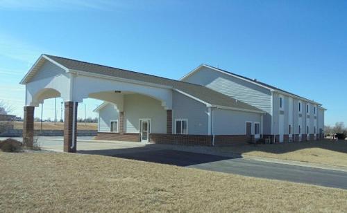 外部景觀, Herington Inn and Suites in 阿比林