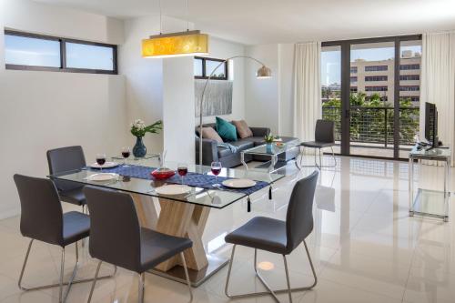 Moderno Residences By Bay Breeze - main image