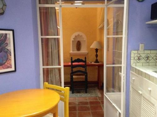 Casa Contenta Room Type - Deluxe Queen Room