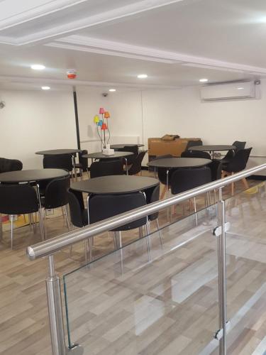 Essen und Erfrischungen, Rahman Piccadilly Hostel in Manchester