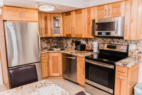 Alexander by Design Suites - image 4