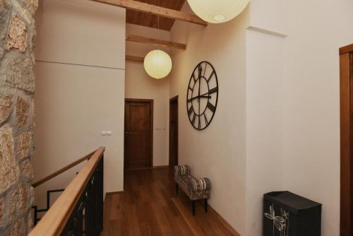 Villa Shanti - Pool Beach & Basketball court - image 3