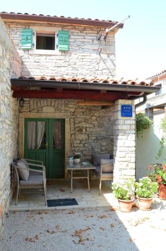  Apartment Duerose in Buje