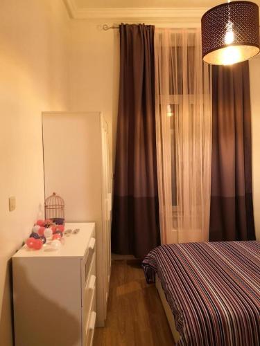  Médiacité, Parking gratuit,Université, Foire, village de noël, Ferienwohnung in Lüttich