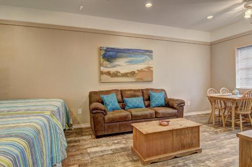 Island Oasis - image 5