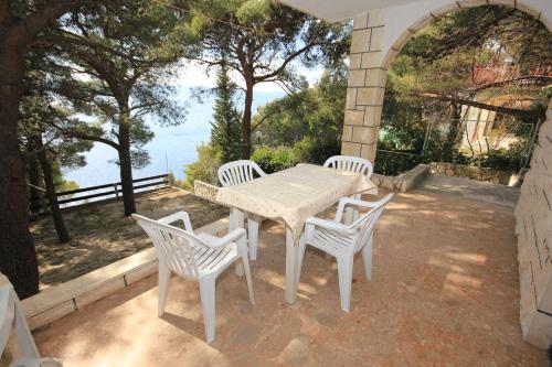 Apartments by the sea Marusici Omis - 957 