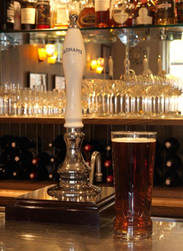 Crown and Castle - image 7