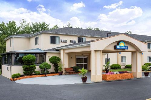 Days Inn by Wyndham Runnemede Philadelphia Area - Accommodation - Runnemede