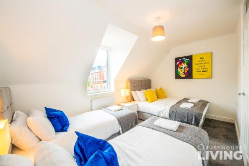 Liverpool House - Modern Town House - Close To Centre - FREE Parking - image 3