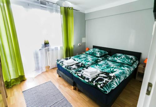2 twin beds