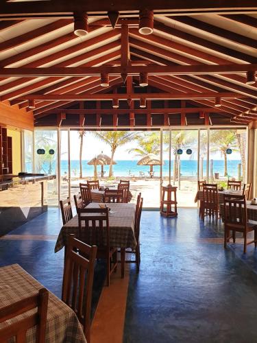 Nhà hàng, Oasey Beach Hotel in Bentota