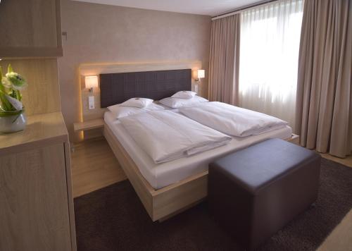 1 queen bed