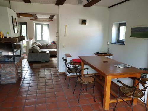 Große Wohnung / Haushälfte in Peetzig am See (Große Wohnung / Haushalfte in Peetzig am See) in Angermunde