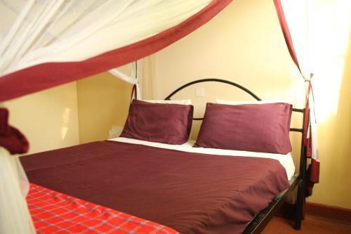 Red Chilli Hideaway – Kampala, KY