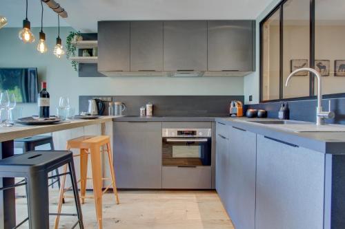 Kitchen, SCHUSS B4 in Morzine City Center