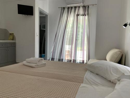 Deep Blue Rooms & Apartments - image 14