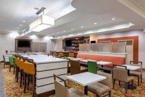 La Quinta by Wyndham Houston Channelview - image 2
