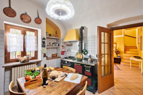 Splendido rustico nella Langa in Clavesana