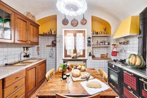 Splendido rustico nella Langa in Clavesana