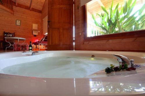 spa, The Beautiful Cabins in Centru oraș Rosh Pina