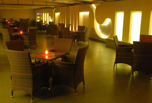 مطعم, فندق ذا روا (The Roa Hotel) in غاتكوبار