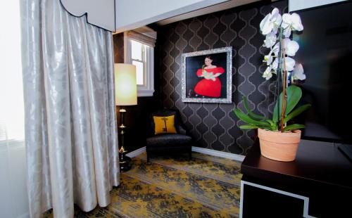 The Churchill Hotel Near Embassy Row - image 2