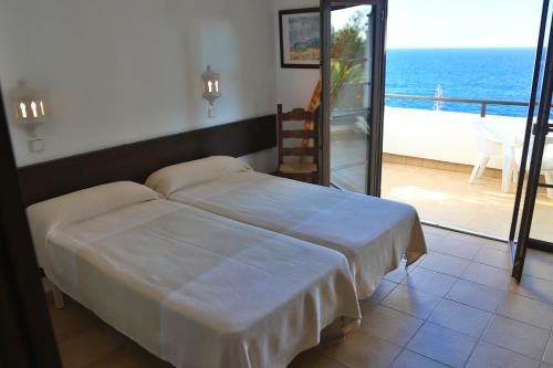 Apartamentos Parque Mar - image 8