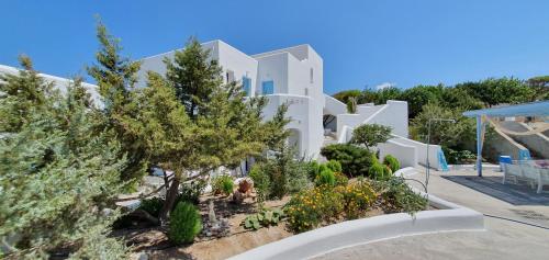 Sarakiniko Rooms 4