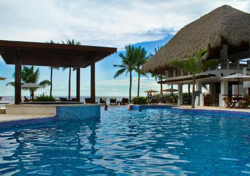 Dos Mundos Pacific Resort