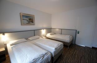 Bahn-Hotel, Düsseldorf (zdjęcie 9)