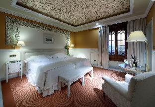 Alhambra Palace Hotel, Гранада (фото 9)