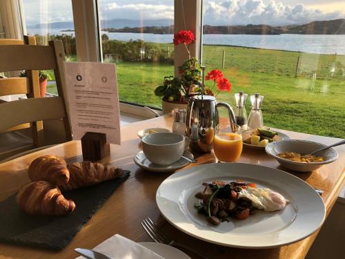 Toit ja joogid, St Columba Hotel in Isle of Iona