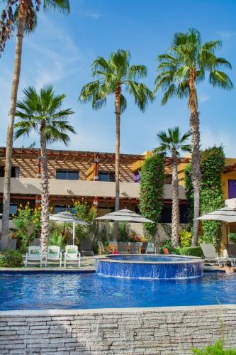 223425990 Hotel Los Patios