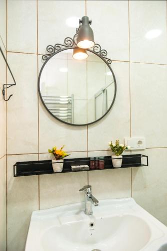 Dualis Hotel - image 2