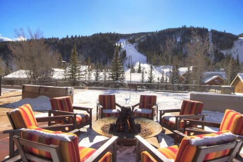 2752 Slopeside Condo - image 7