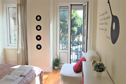  Fado Room Balcony in Lissabon